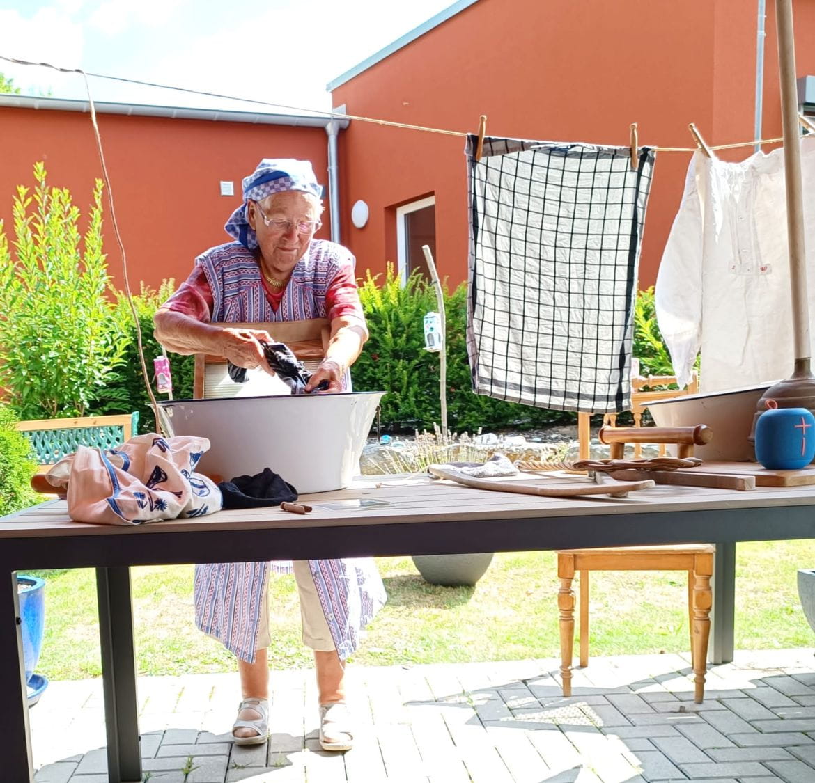 Wunderbar Wasche Waschen Am Sonntag Ebenbild