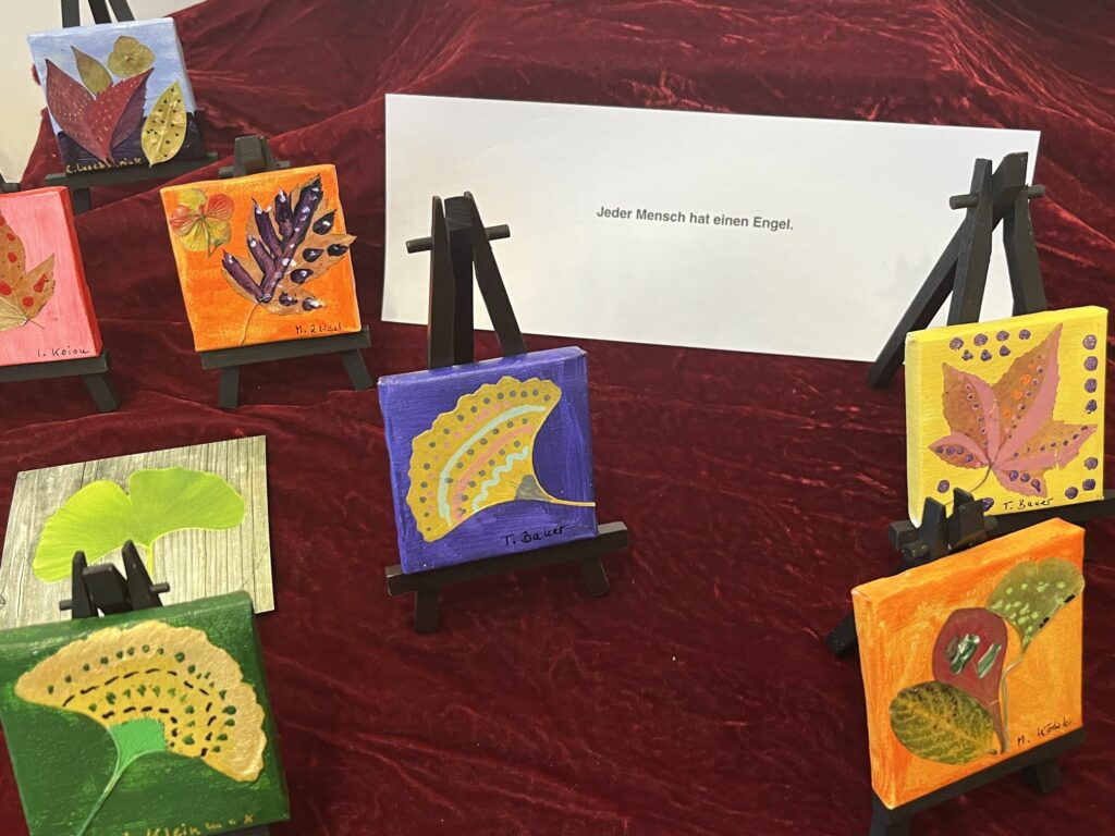 Ein Auszug der vielfältigen Kunstwerke bei der Vernissage im Haus der Pflege Magdalena.