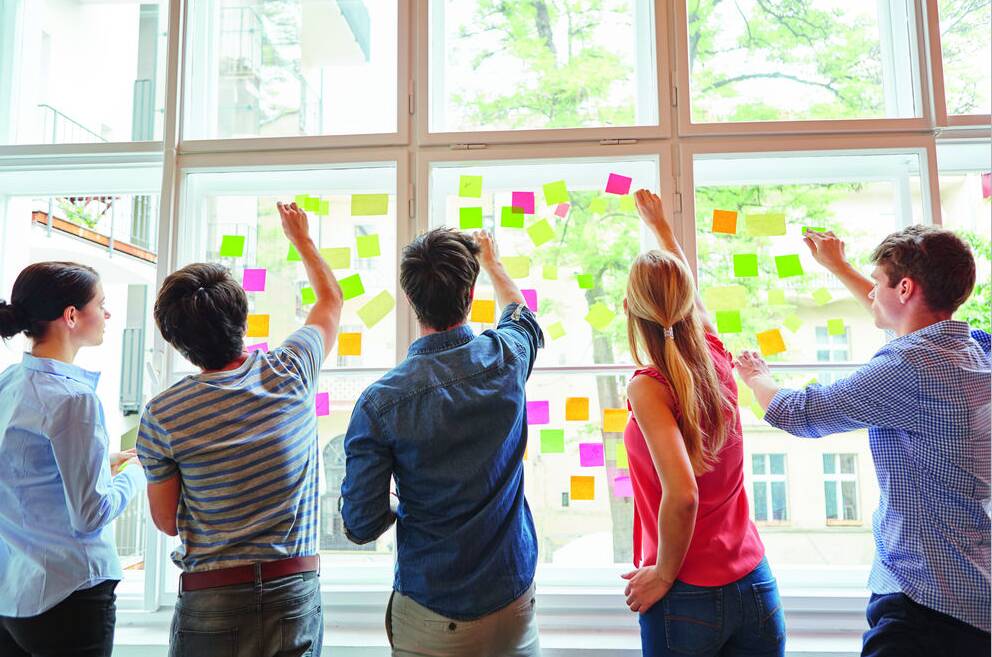 junge Menschen im Workshop
